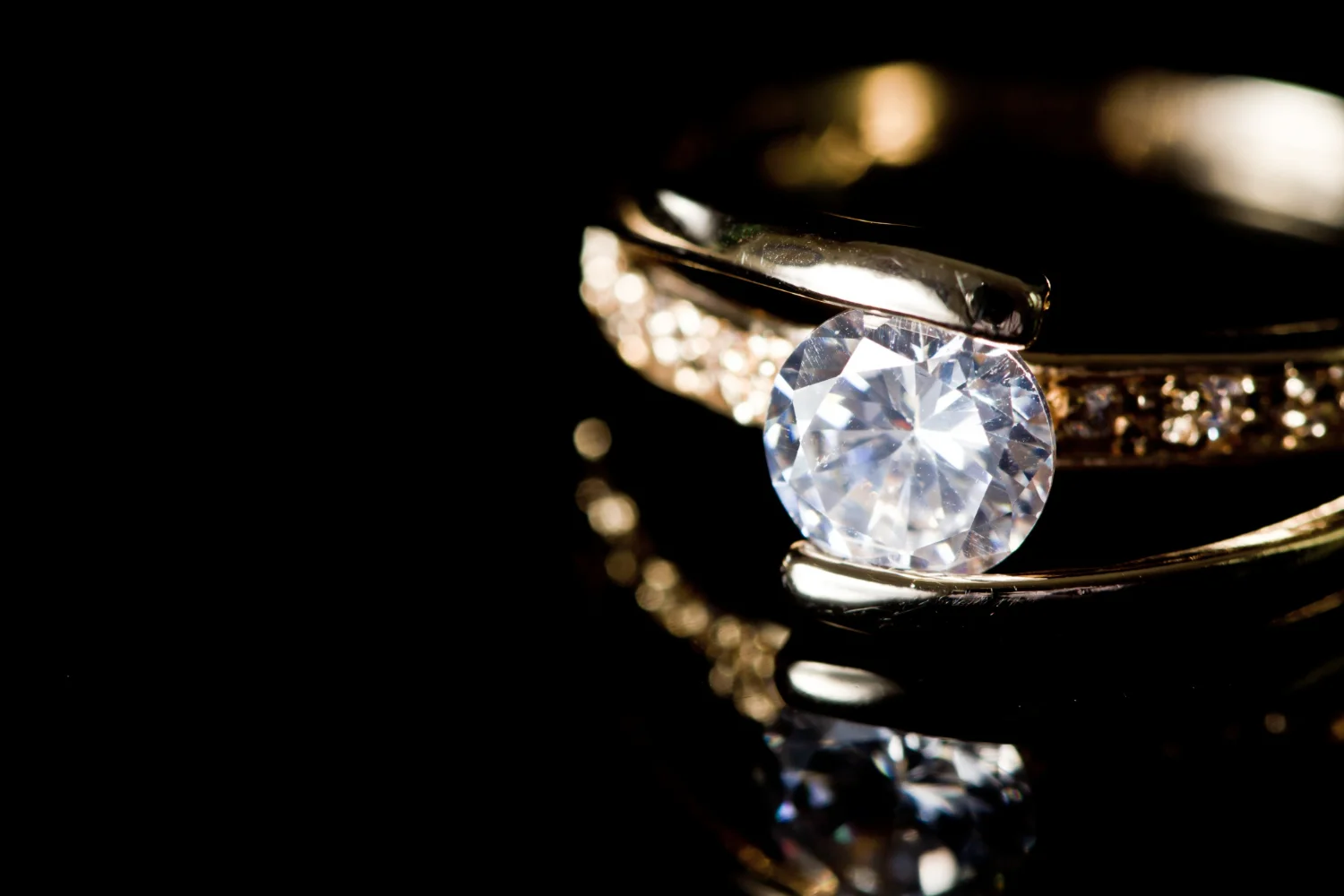 Anillo con diamantes